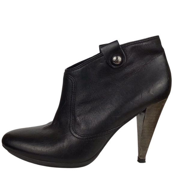 Coach Boots - Picture 6 of 16